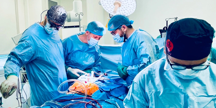 Polscy specjaliści na szkoleniu w paryskim Hôpital Européen Georges-Pompidou