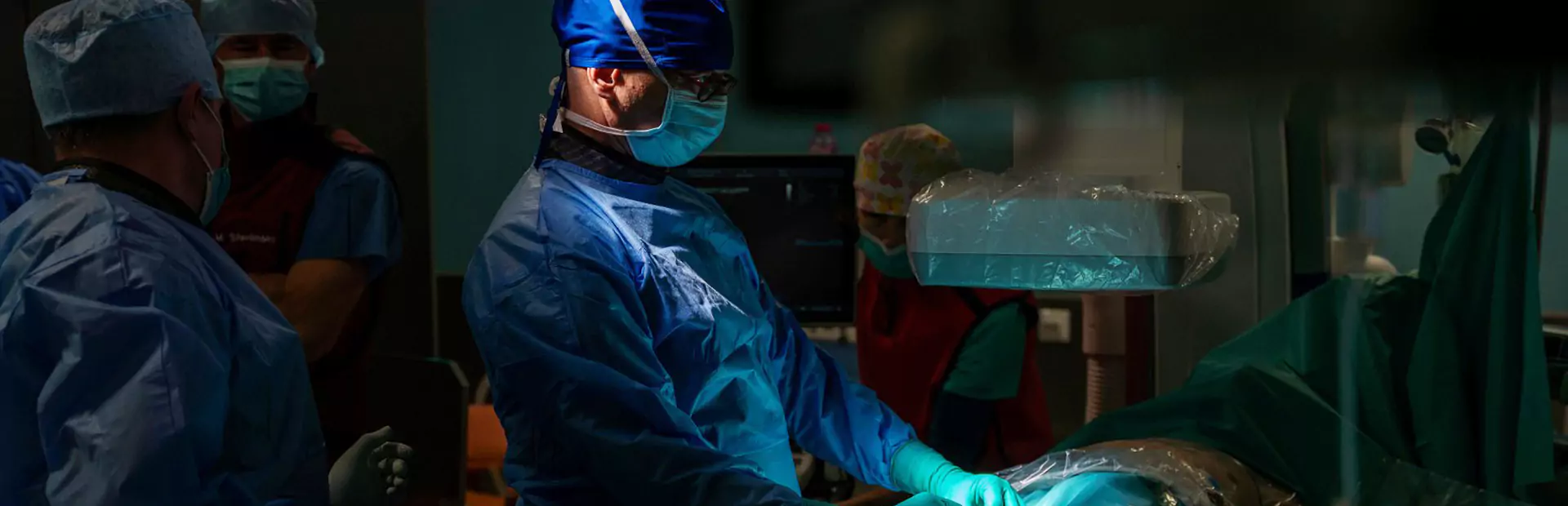 Pierwsze zabiegi implantacji nowoczesnego, bezelektrodowego stymulatora serca Aveir VR 